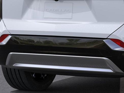 New 2026 Cadillac Optiq Luxury 2 RWD image 38