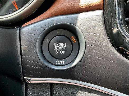 Used 2019 Jeep Grand Cherokee Summit w/ Platinum Series Group AWD/4WD image 15
