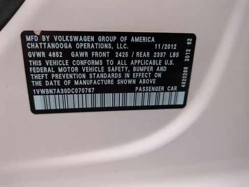 Used 2013 Volkswagen Passat TDI SE FWD image 31