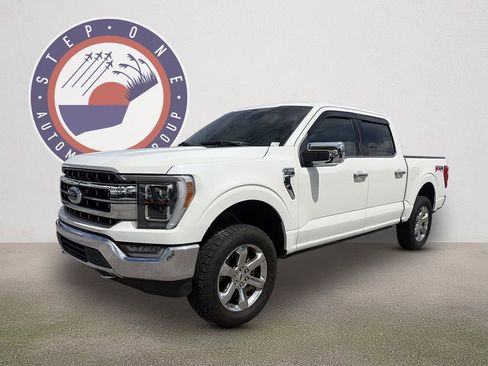 Used 2021 Ford F150 Lariat w/ Equipment Group 502A High AWD/4WD image 2