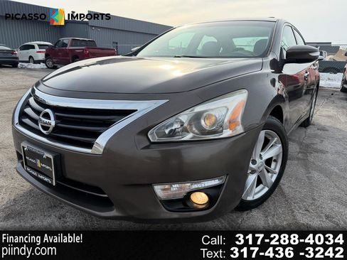Used 2015 Nissan Altima 2.5 SV w/ Convenience Package image 1