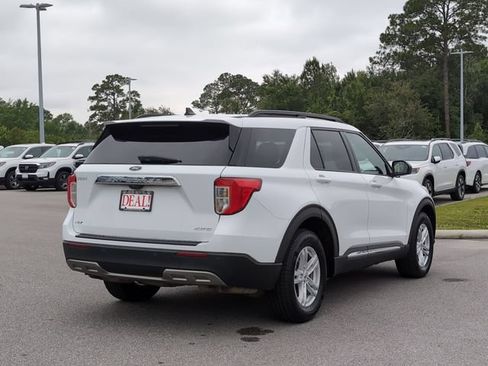 Used 2021 Ford Explorer XLT w/ Equipment Group 202A AWD/4WD image 3