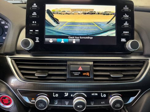 Used 2018 Honda Accord Sport image 29