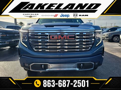 Used 2025 GMC Sierra 1500 Denali AWD/4WD image 2