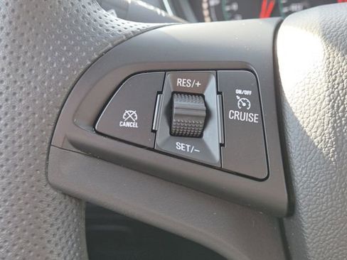 Used 2022 Chevrolet Trax LS w/ Tint and Cruise Package image 9