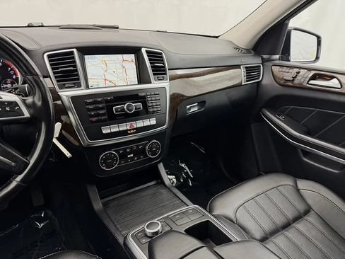 Used 2014 Mercedes-Benz GL 450 4MATIC image 13