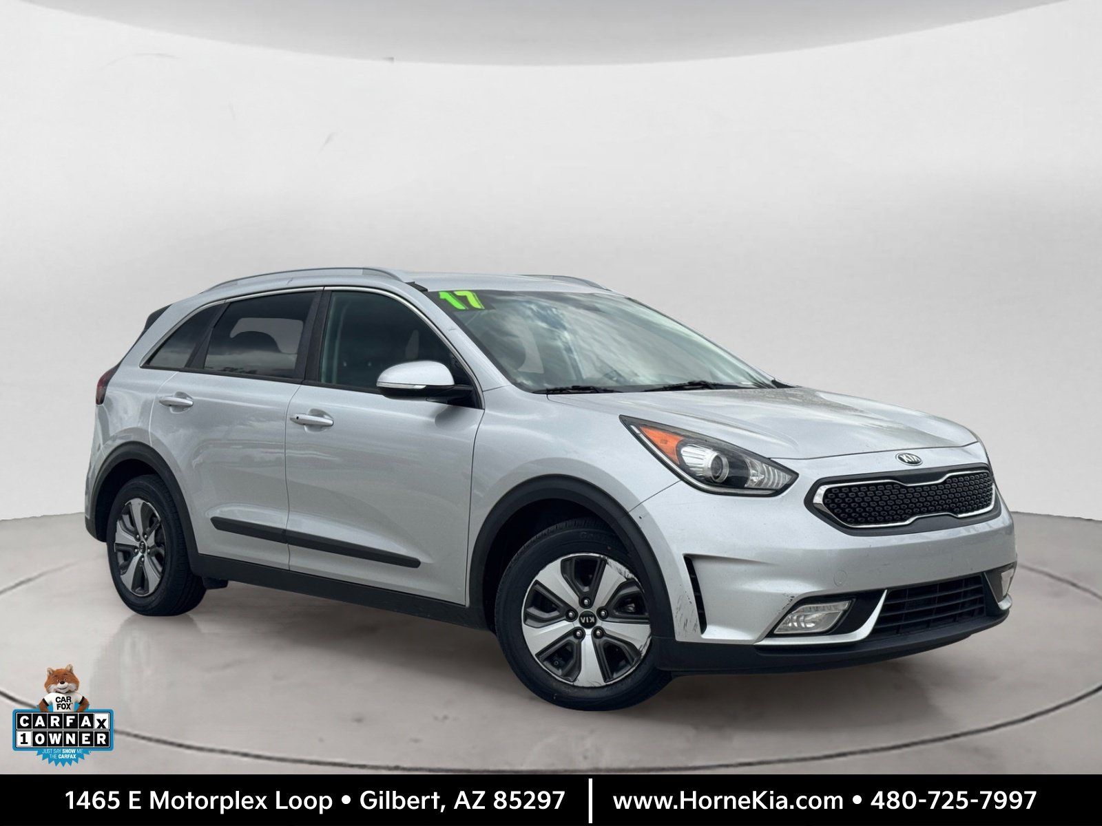 Used 2017 Kia Niro EX FWD image 1