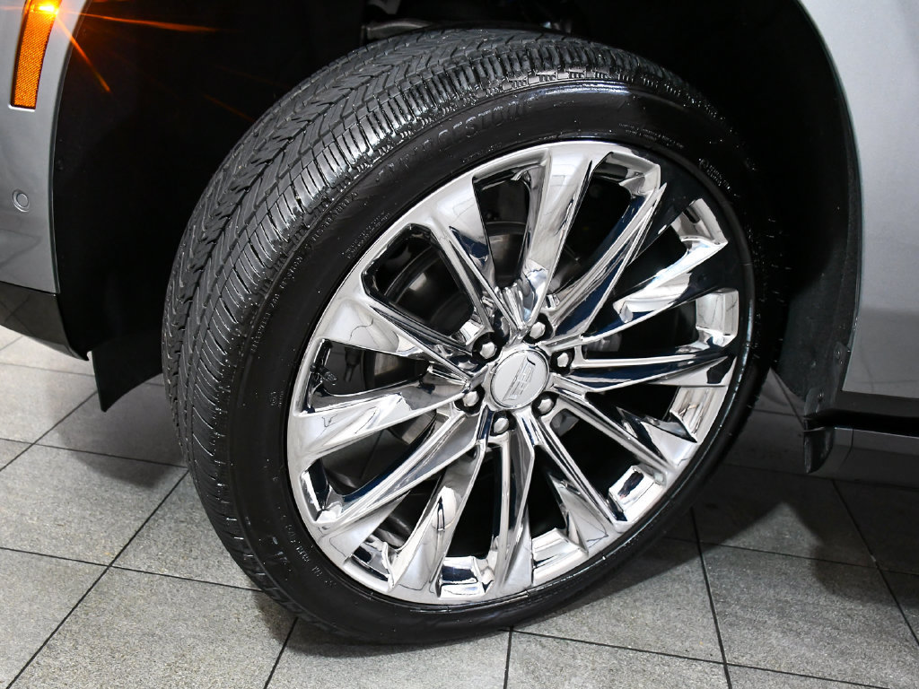 Used 2026 Cadillac Escalade ESV Luxury w/ LPO, Radiant Package AWD/4WD image 7
