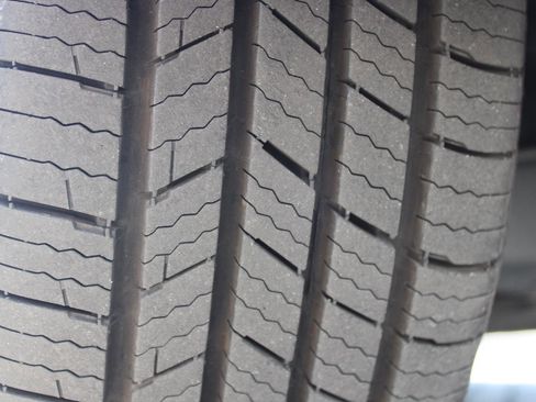 Used 2020 Toyota Prius Prime LE image 13