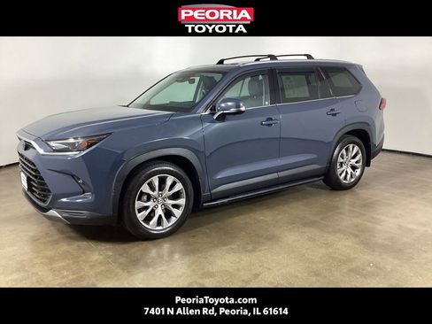 Used 2024 Toyota Grand Highlander AWD image 1