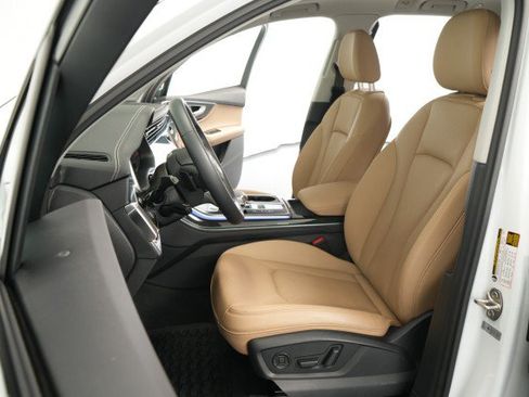 Used 2023 Audi Q7 3.0T Prestige AWD/4WD image 30