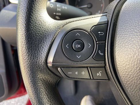 Used 2025 Toyota Corolla LE FWD image 32