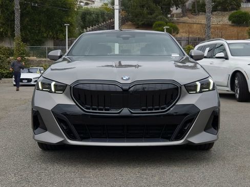 New 2027 BMW 530i w/ M Sport Package RWD image 3