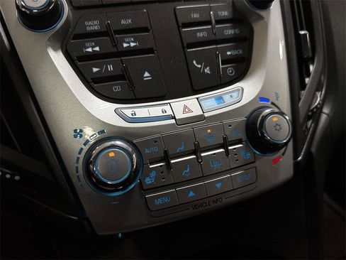 Used 2011 Chevrolet Equinox LT w/ Chrome Appearance Package image 15