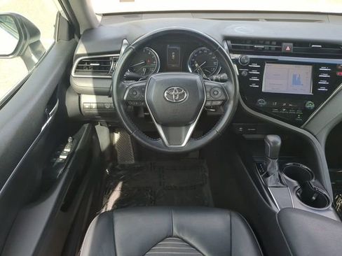 Used 2019 Toyota Camry SE FWD image 15