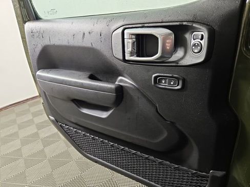 Used 2023 Jeep Wrangler Sport S image 28