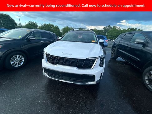 Certified 2024 Kia Sorento S w/ Panoramic Sunroof Package FWD image 11