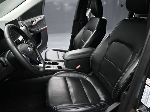 Used 2023 Ford Escape Platinum AWD/4WD image 9