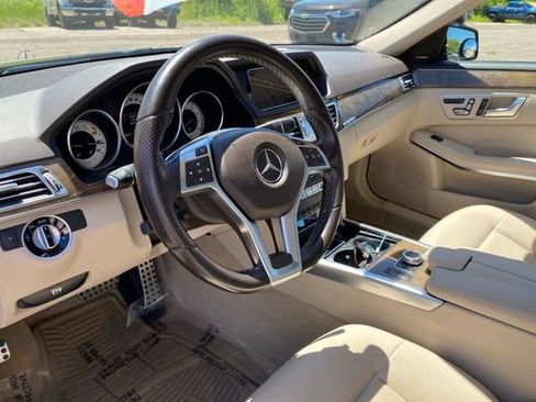 Used 2016 Mercedes-Benz E 350 4MATIC Wagon image 26