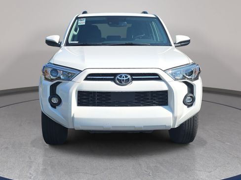 Used 2022 Toyota 4Runner SR5 RWD image 2