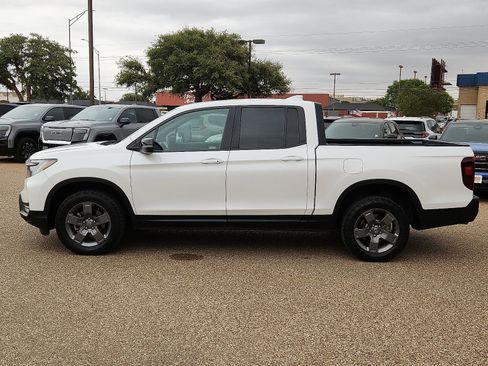 Used 2024 Honda Ridgeline TrailSport image 2
