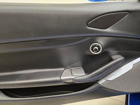 Used 2019 Ferrari Portofino image 30