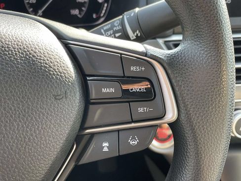 Used 2018 Honda Accord LX image 11