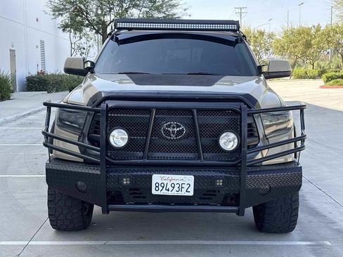 Used 2017 Toyota Tundra SR5 w/ TRD Off Road Package AWD/4WD image 8