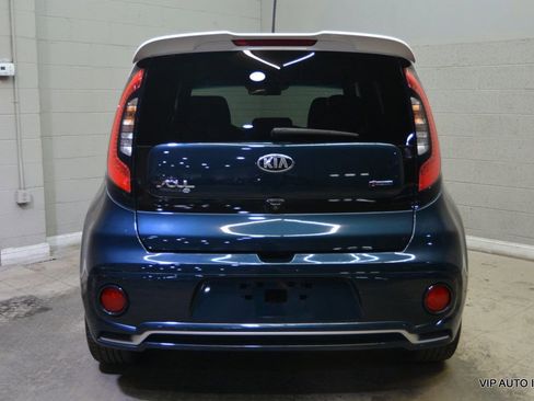 Used 2018 Kia Soul + FWD image 6