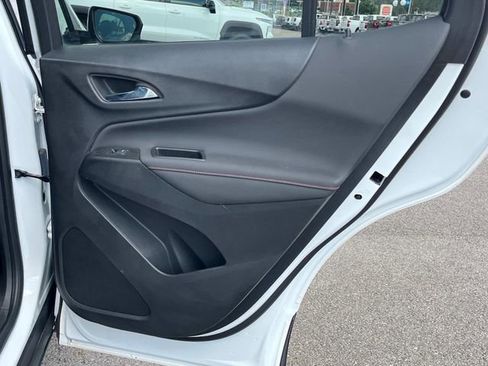 Certified 2022 Chevrolet Equinox RS w/ LPO, Floor Liner Package image 22