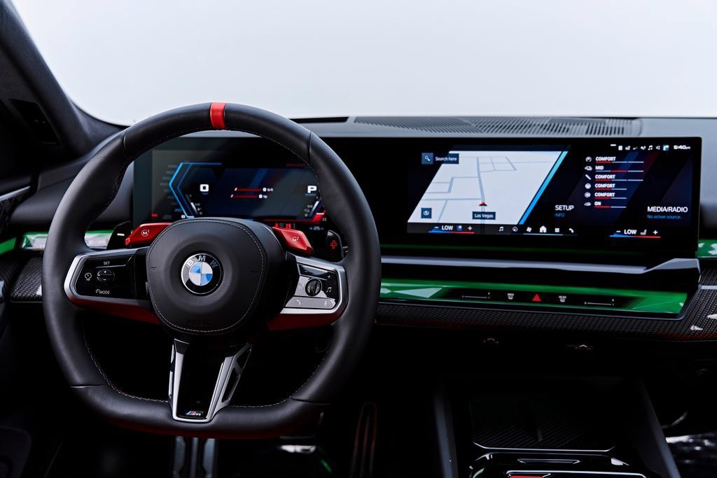 Used 2026 BMW M5 w/ Carbon Package AWD/4WD image 58