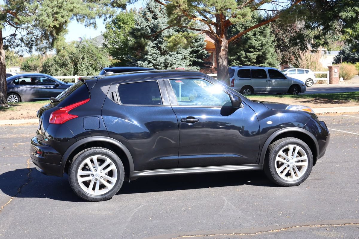 Used 2012 Nissan Juke SV AWD/4WD image 4