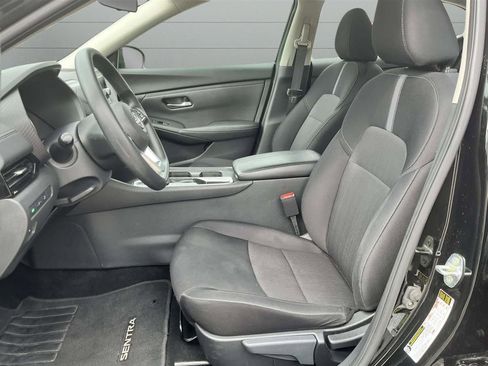 Used 2024 Nissan Sentra SV FWD image 16