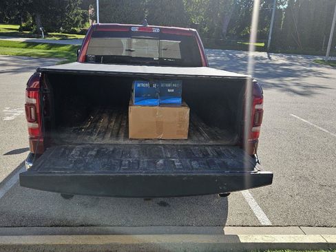 Used 2020 RAM 1500 Laramie AWD/4WD image 18