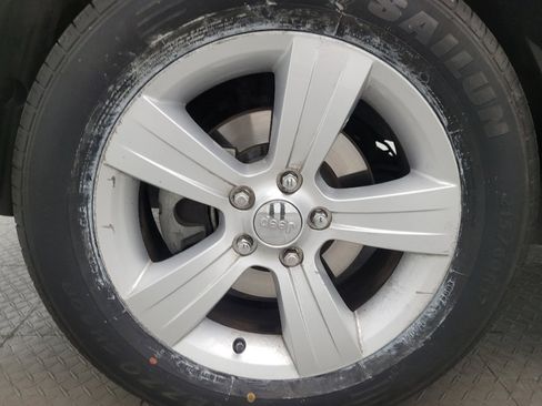 Used 2014 Jeep Patriot Latitude AWD/4WD image 31