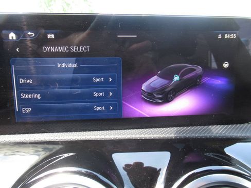 Used 2025 Mercedes-Benz CLA 250 4MATIC image 33
