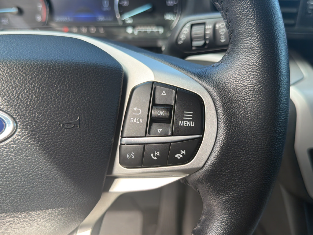 Used 2023 Ford Explorer XLT RWD image 38
