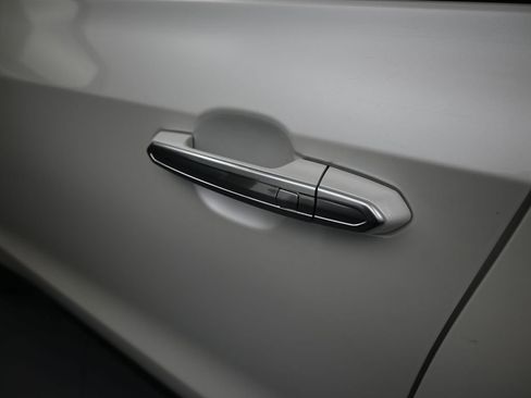 Used 2024 Cadillac XT4 Luxury w/ Cold Weather Package image 36