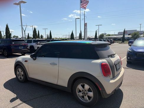 Used 2016 MINI Cooper 2-Door Hardtop FWD image 2