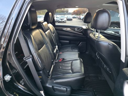 Used 2020 INFINITI QX60 Luxe w/ Essential Package image 18