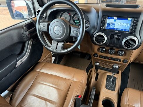 Used 2012 Jeep Wrangler Sahara w/ Mopar Chrome Edition Group image 17