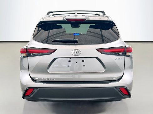 New 2026 Toyota Highlander XLE image 5
