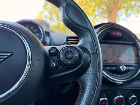 Used 2020 MINI Cooper Clubman S w/ Driver Assistance Package FWD image 24