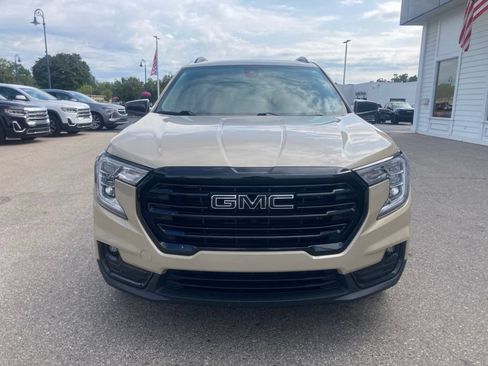 Certified 2023 GMC Terrain SLT w/ Elevation Edition FWD image 2