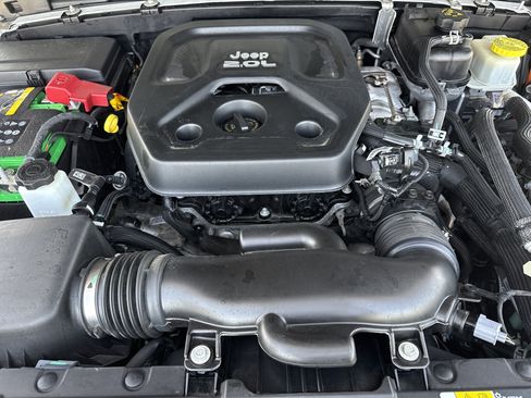 Used 2022 Jeep Wrangler Unlimited Rubicon 4xe w/ Steel Bumper Group image 43