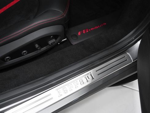 Used 2022 Ferrari F8 Tributo Coupe image 34