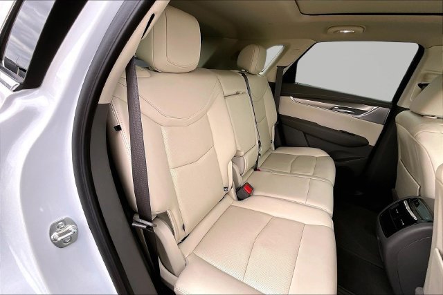 Used 2025 Cadillac XT5 Premium Luxury w/ Technology Package AWD/4WD image 29