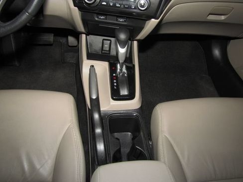 Used 2013 Honda Civic Hybrid Sedan image 15