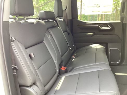 Used 2026 GMC Sierra 1500 SLT RWD image 19