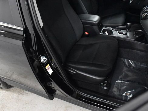 Used 2017 Toyota RAV4 LE image 17